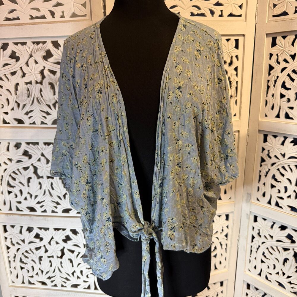 One size fits most over shirt NWT Lauren Conrad floral